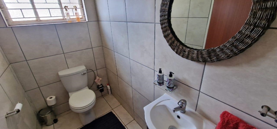 10 Bedroom Property for Sale in Olifantshoek Northern Cape